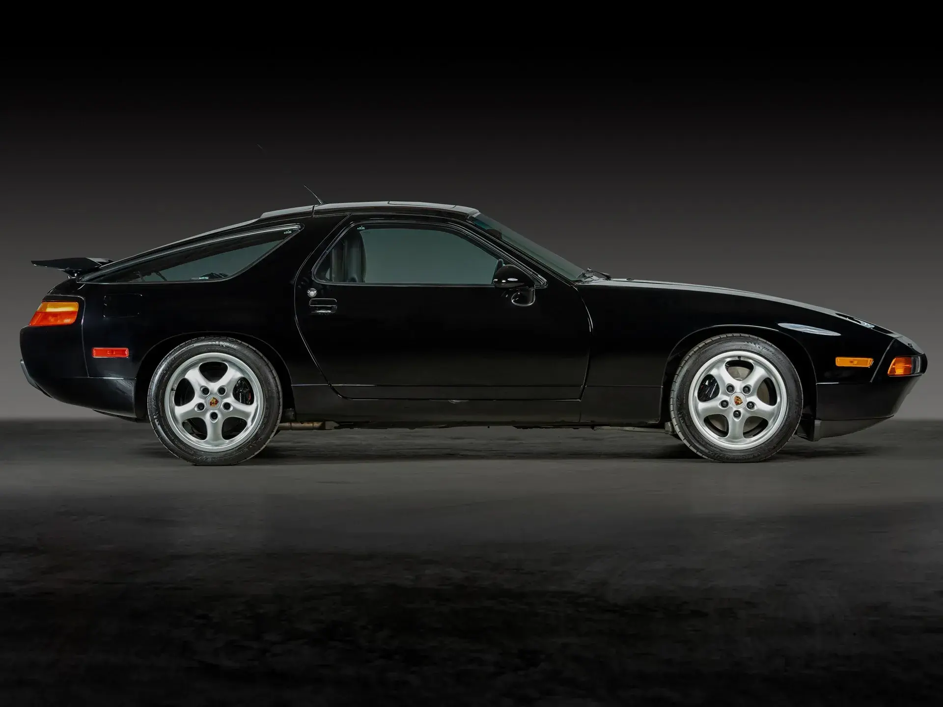 Porsche 928 gts flat 6 magazine