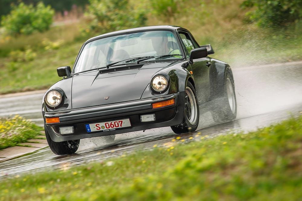 Porsche 930 turbo 4