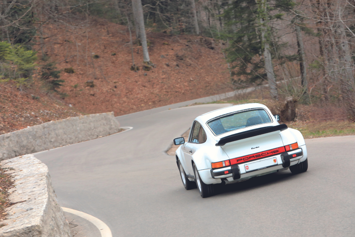 Porsche 930 turbo flat 6 magazine png