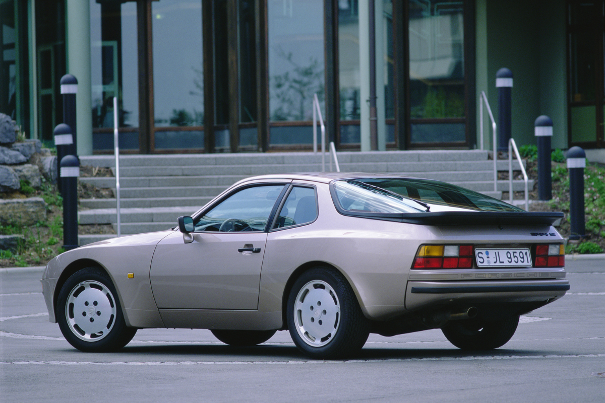 Porsche 944 s