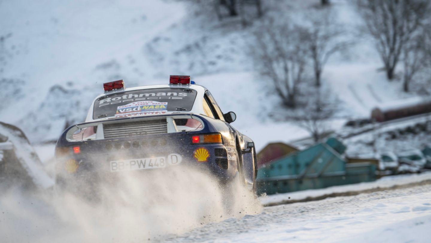 Porsche 959 paris dakar arriere