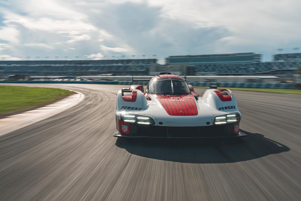 Porsche 963 flat 6 mag 1