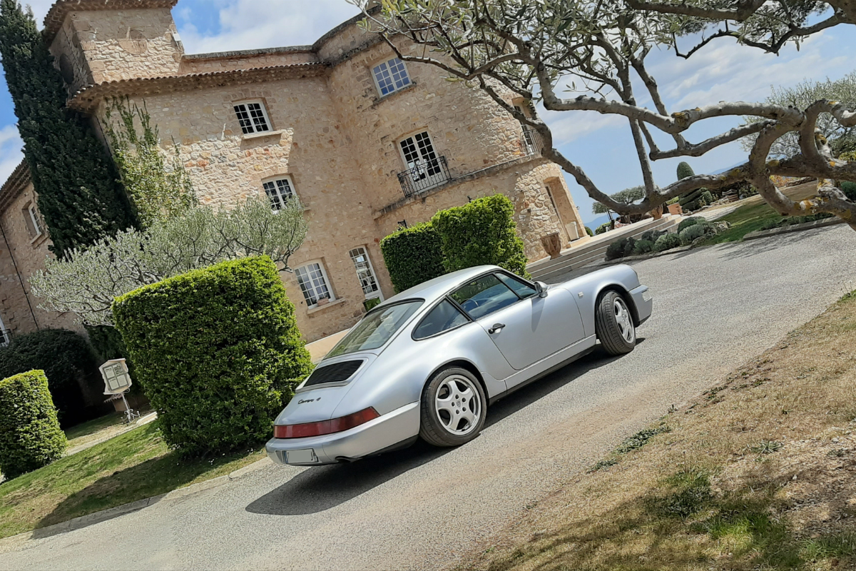 Porsche 964 carrera 4