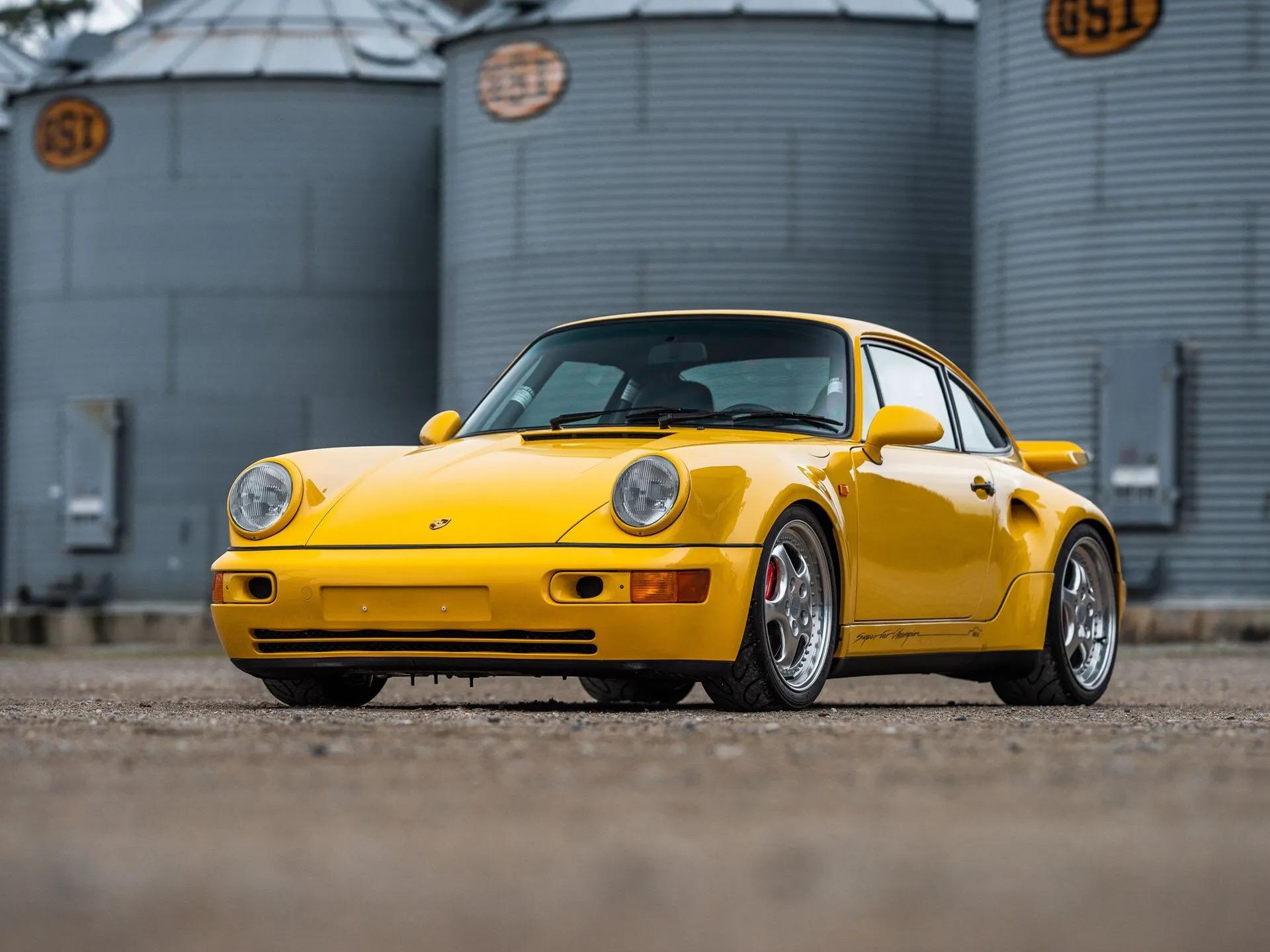 Une Porsche 911 Turbo S Lightweight mise aux enchères (histoire et caractéristiques)