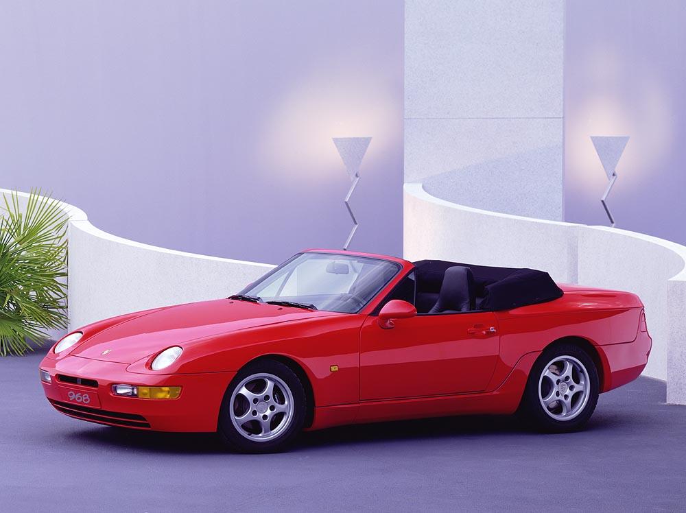 Porsche 968 cabriolet rouge