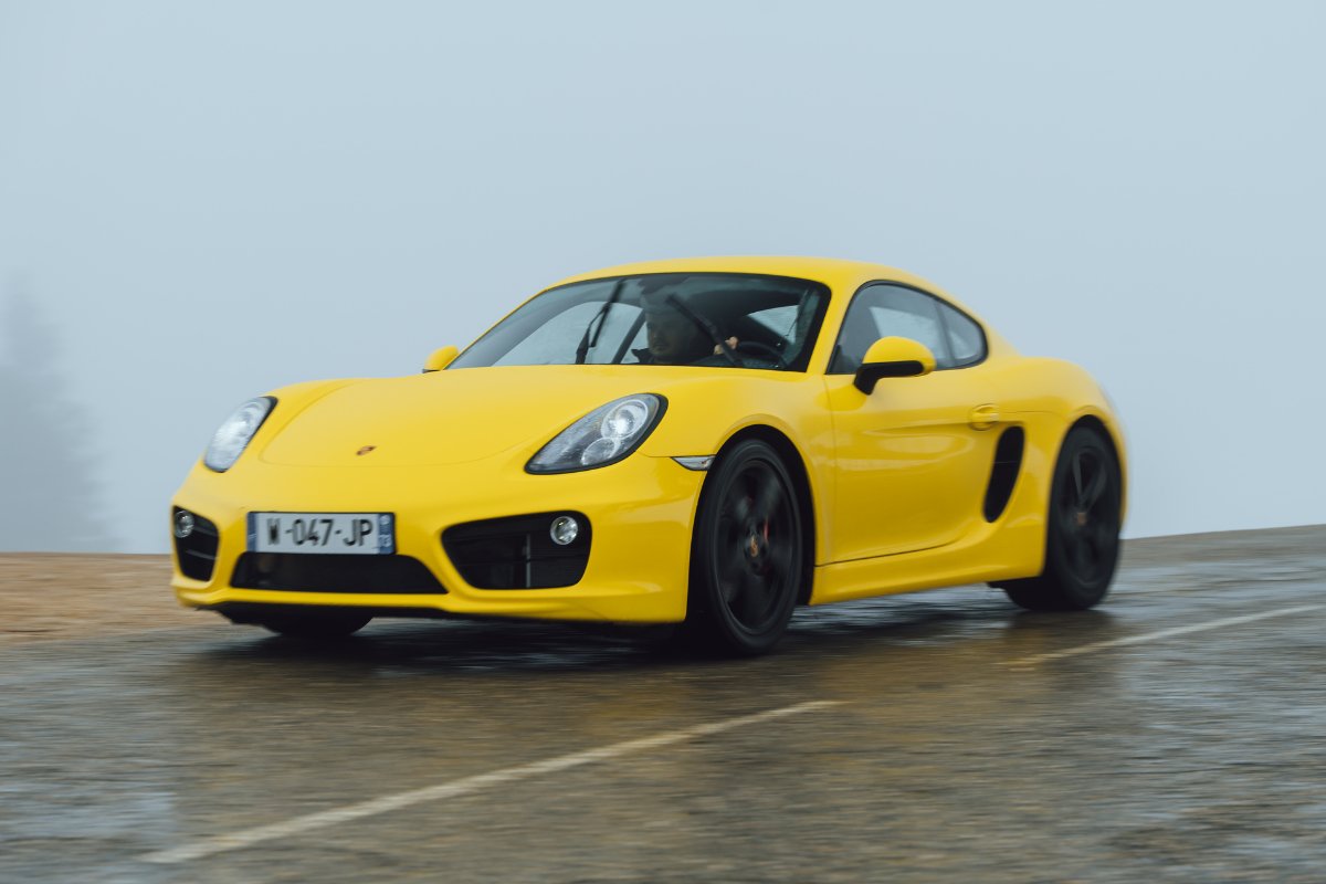 Porsche 981 cayman s flat 6