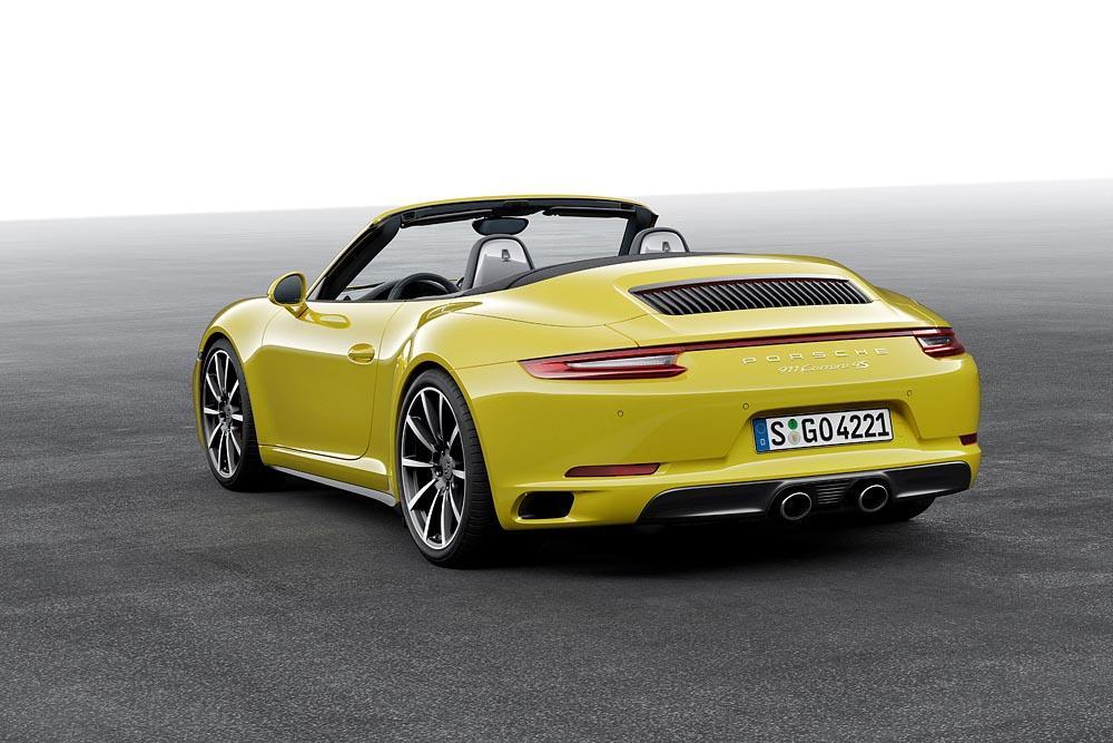 Porsche 991 carrera 4s cabrio phase 2 jaune arriere