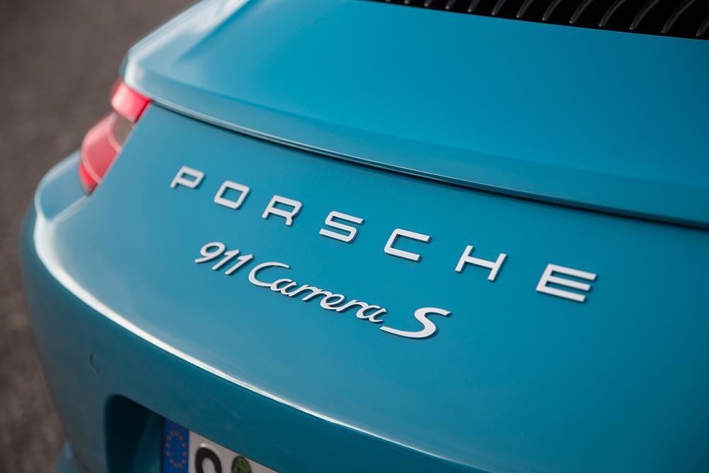 Porsche 991 carrera s phase 2 bleu miami logo arriere