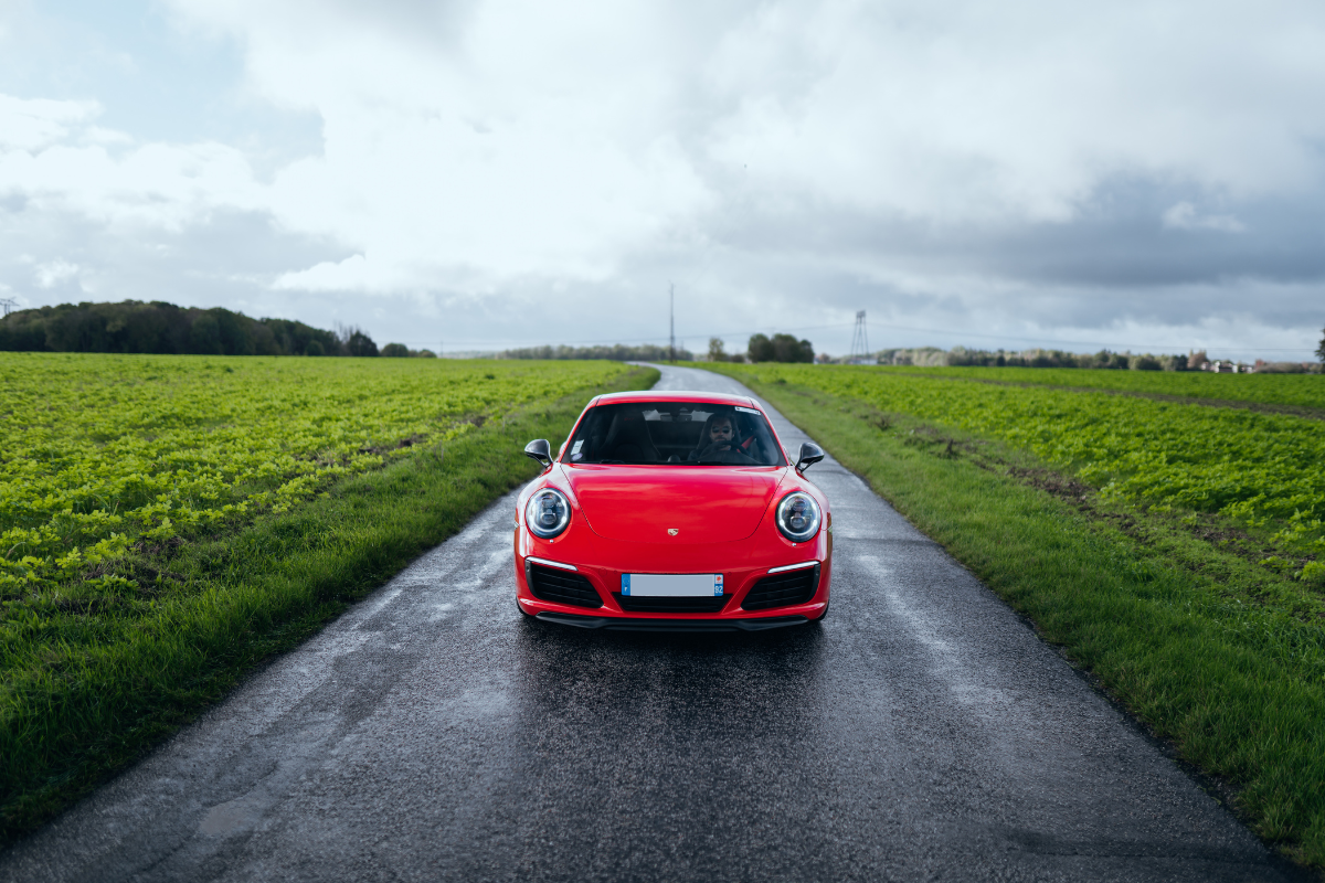 Porsche 991 carrera t flat 6 mag