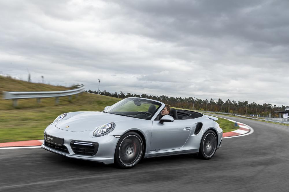 Porsche 991 turbo cabriolet 2