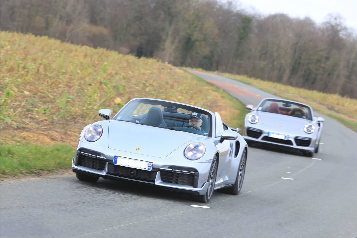 Porsche 991 turbo s cab phase 2 vs 992 turbo cab flat 6 mag