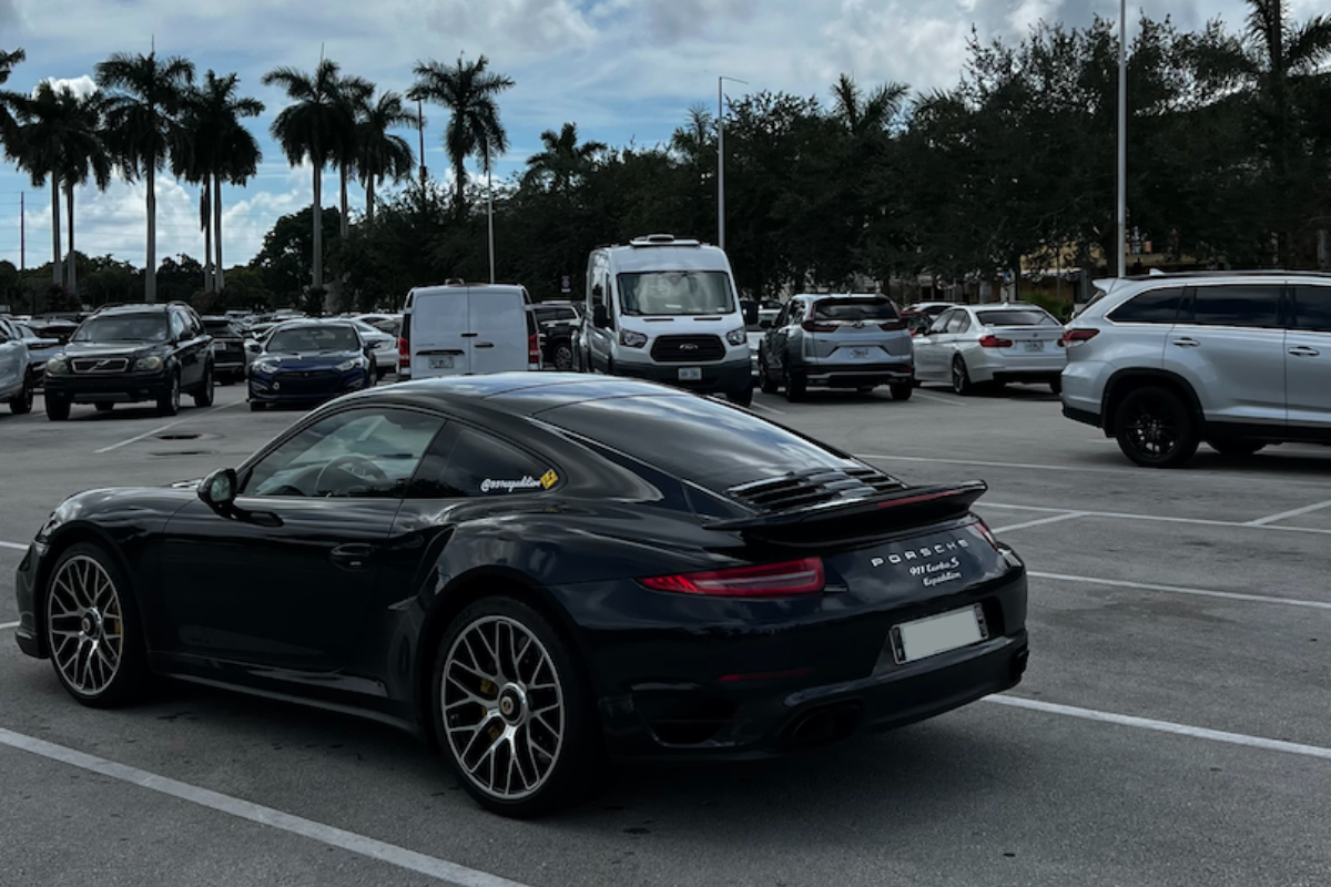 Porsche 991 turbo s flat 6 magazine png 2