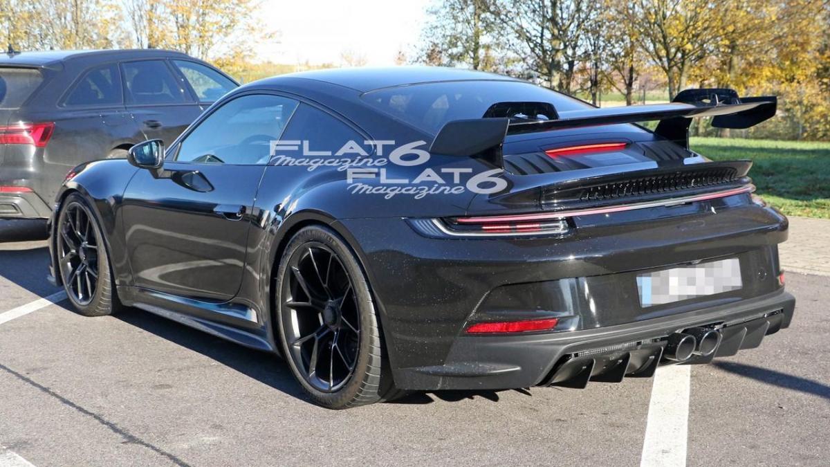 Porsche 992 gt3 2
