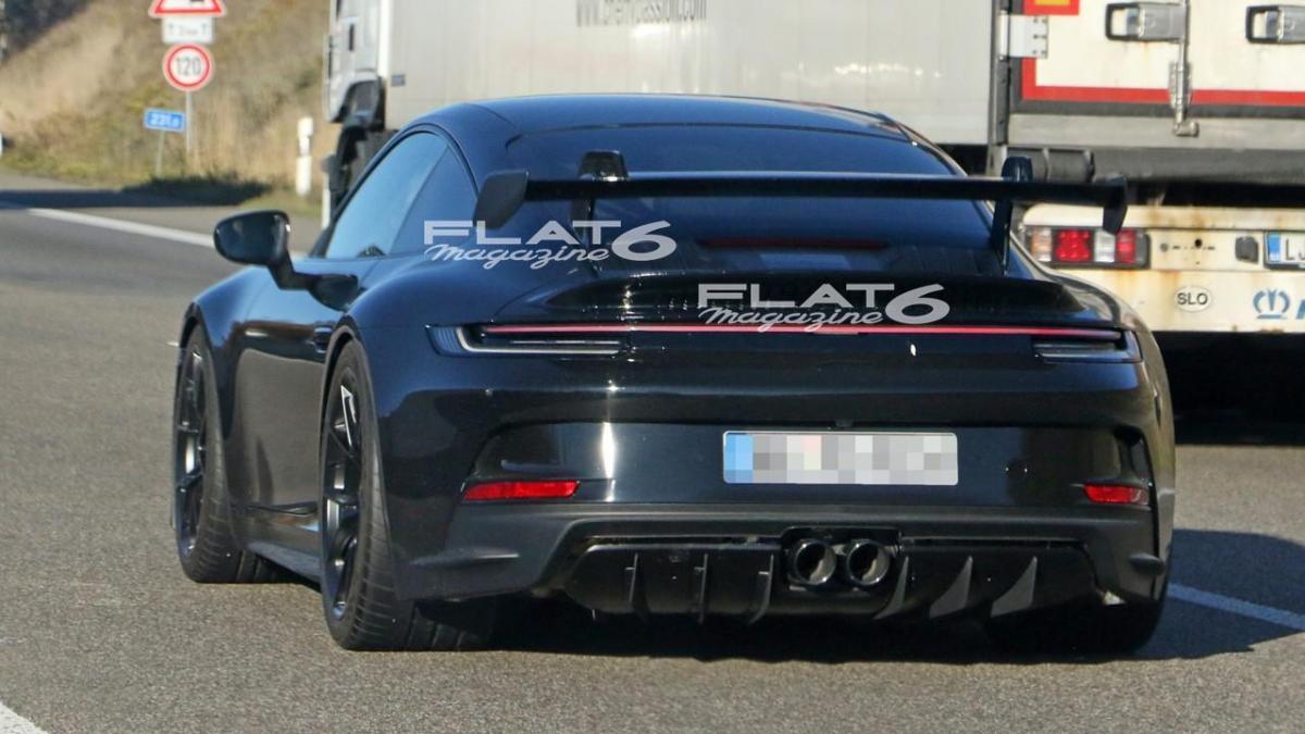 Porsche 992 gt3 4