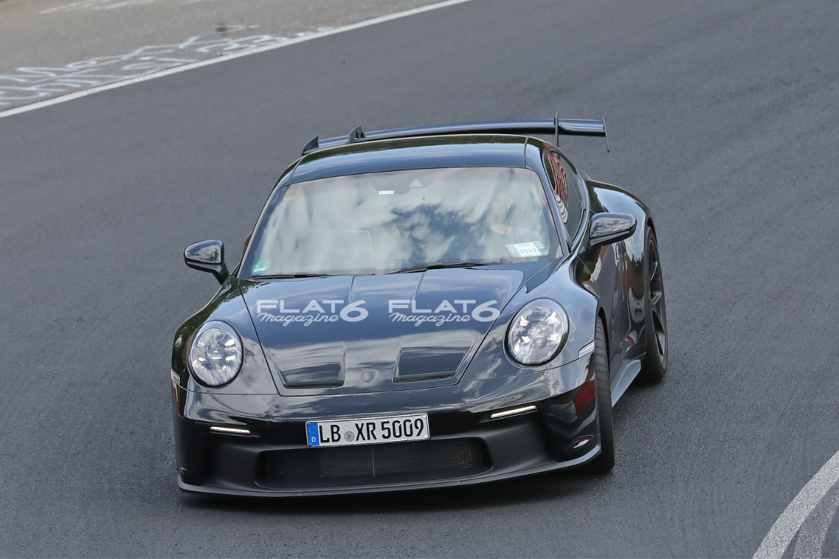 Porsche 992 gt3 facelift flat 6 magazine