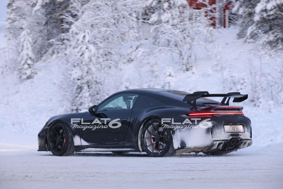 Porsche 992 gt3 phase 2 flat 6 magazine png