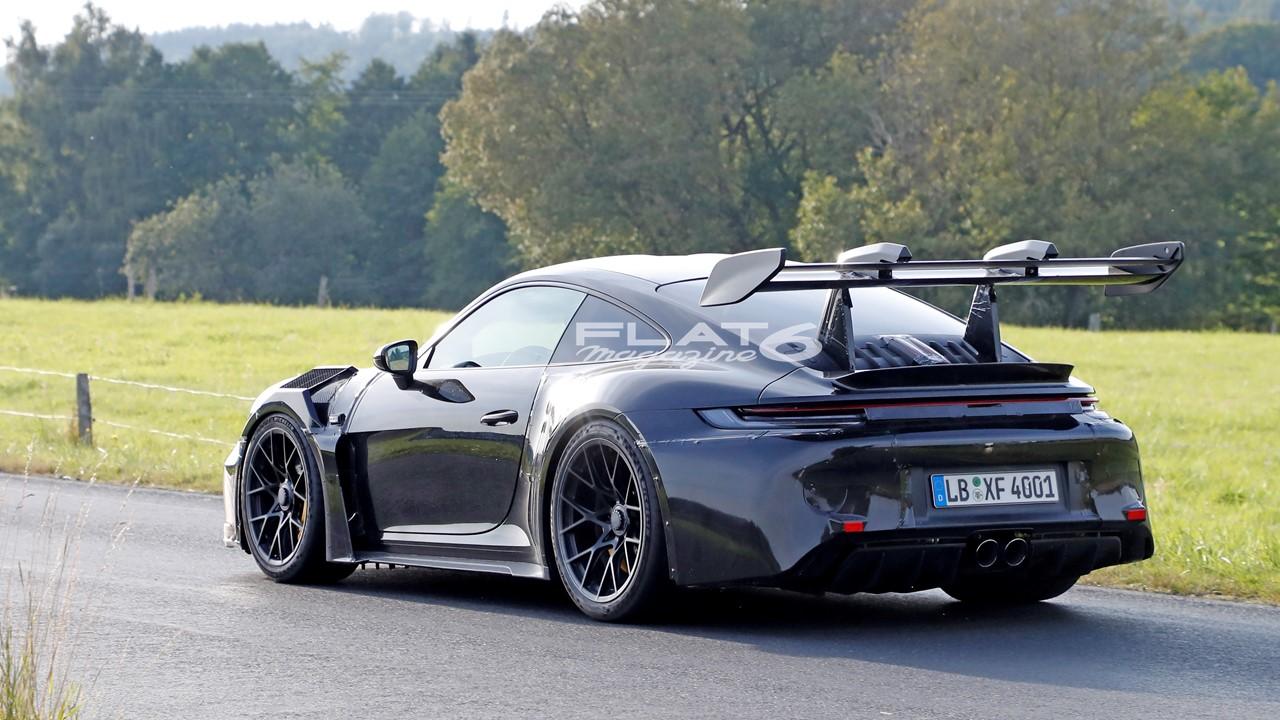 Porsche 992 gt3 rs 2 3