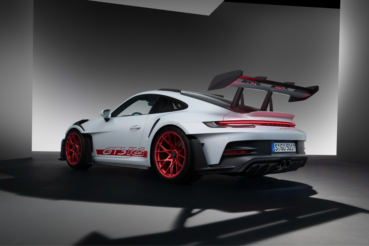 Porsche 992 gt3 rs flat 6 mag png 1