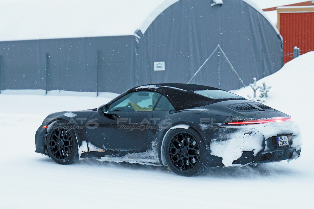 Porsche 992 phase 2 cab 1