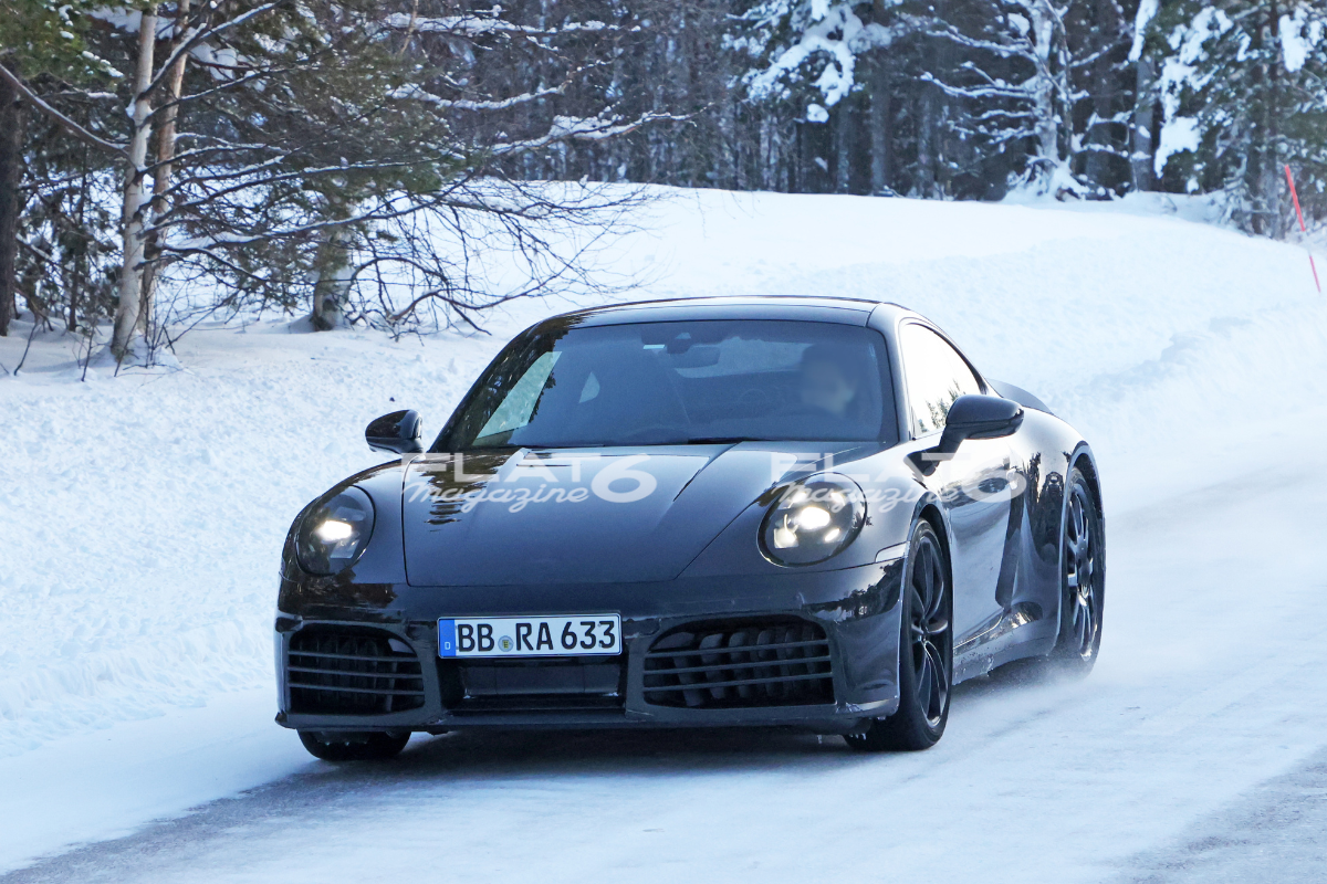 Porsche 992 phase 2 flat 6 mag