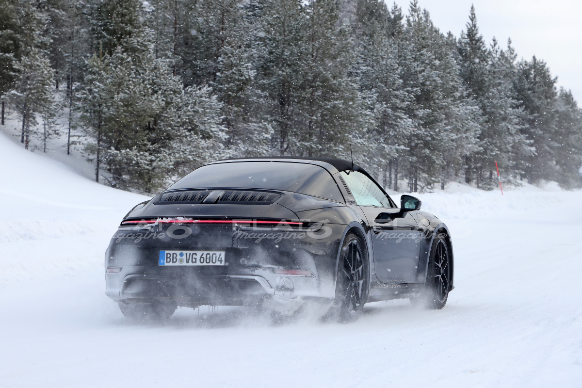 Porsche 992 phase 2 gts targa spyshot