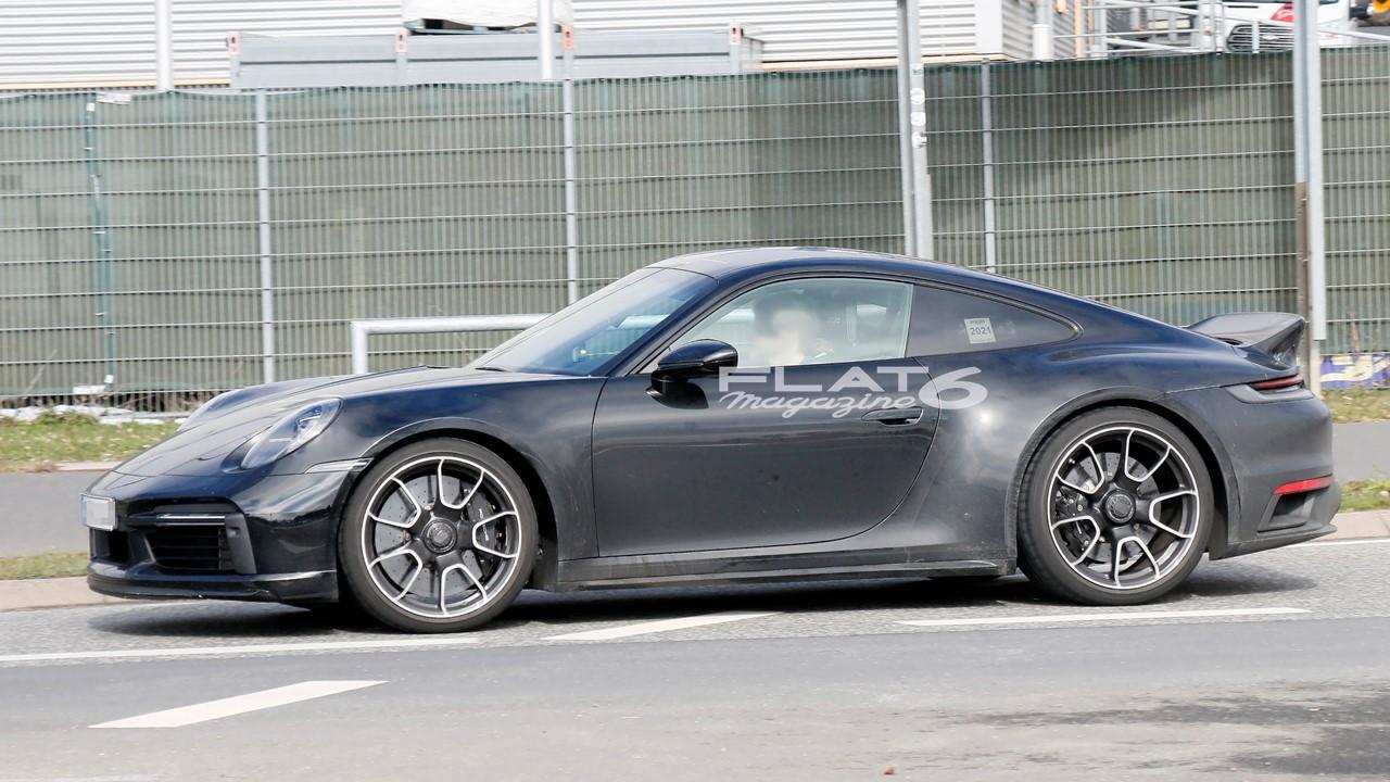 Porsche 992 sport classic 3 1