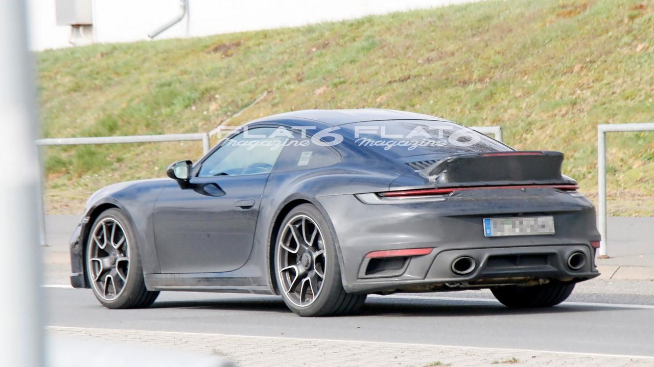 Porsche 992 sport classic 5 1