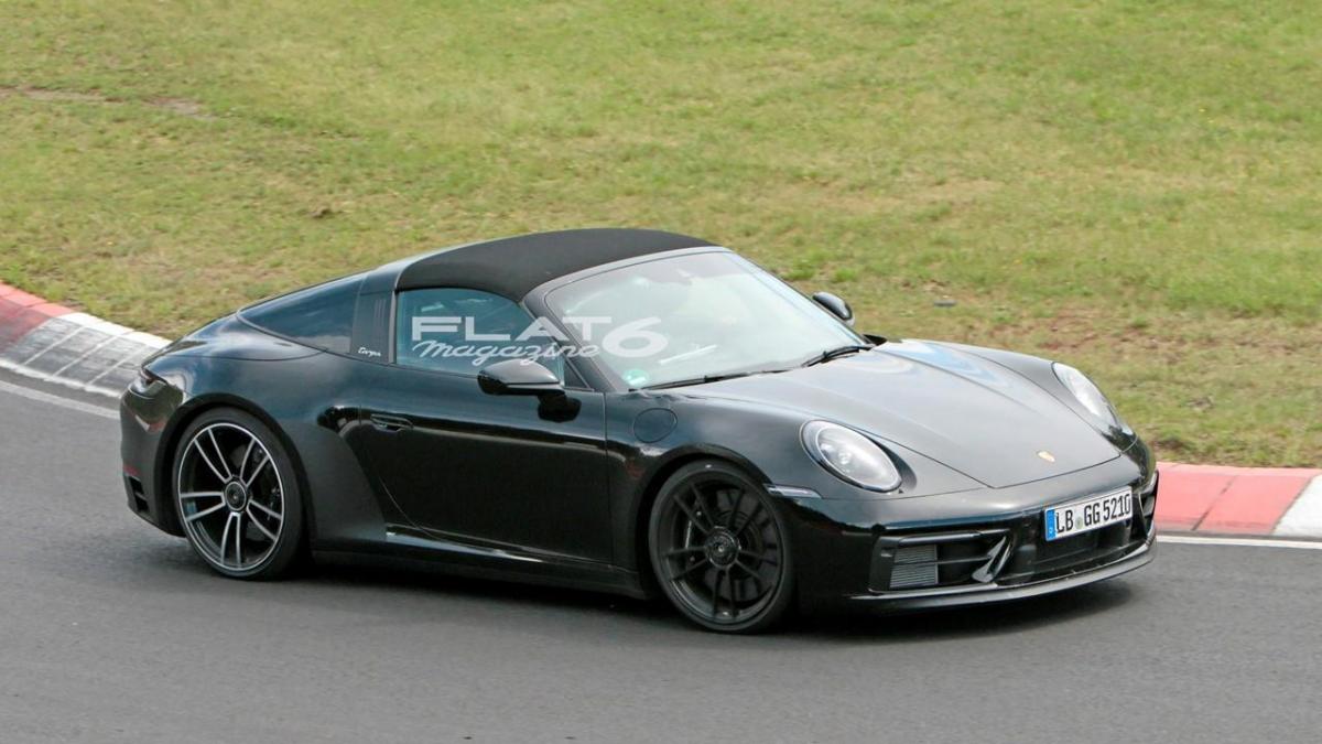 Porsche 992 targa 4 gts 3