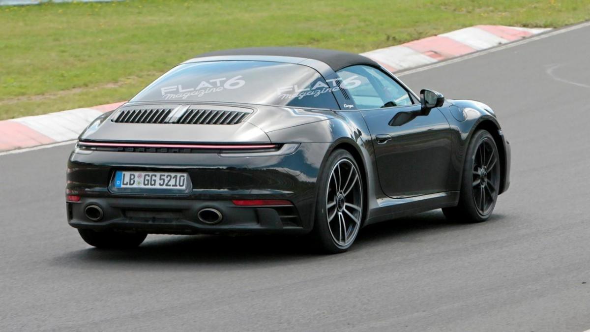 Porsche 992 targa 4 gts 4