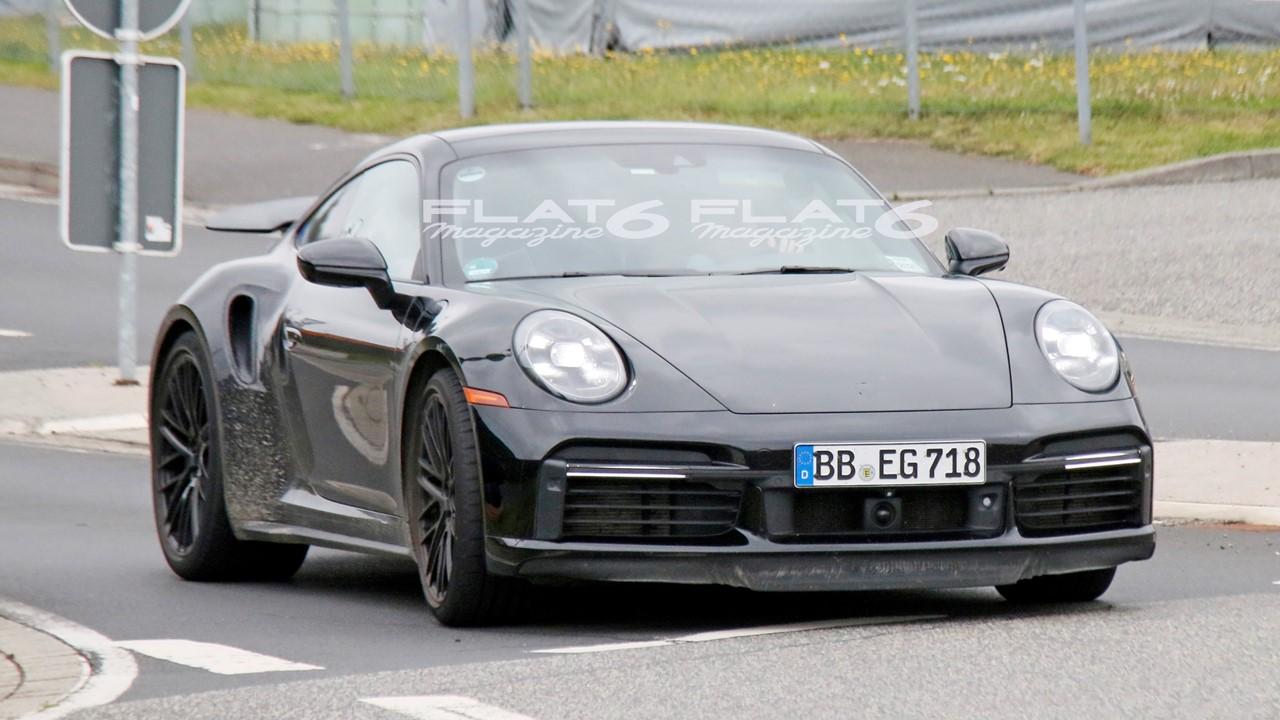 Porsche 992 turbo s e hybrid