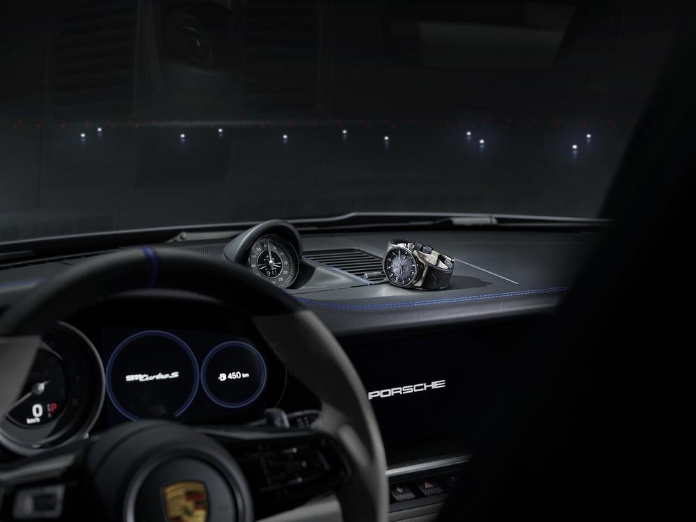 Porsche 992 turbo s embraer 5