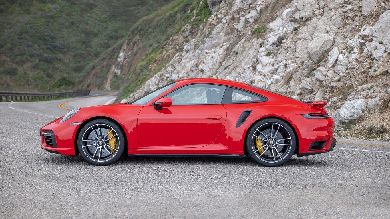 Porsche 992 turbo s flat 6 mag