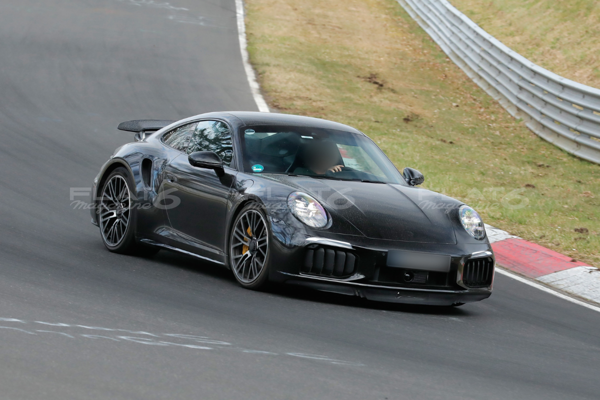 Porsche 992 turbo s phase 2 t hybrid