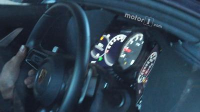 Porsche 992 virtual cockpit