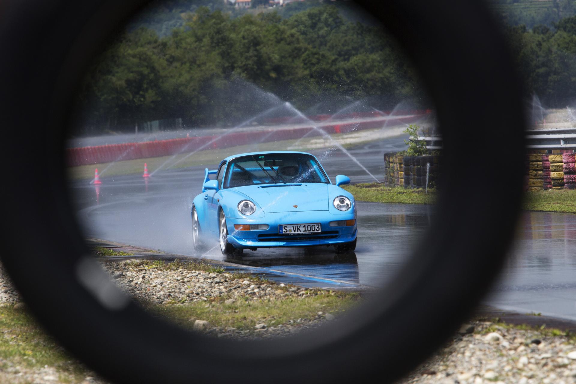 Porsche 993 carrera rs bleu riviera