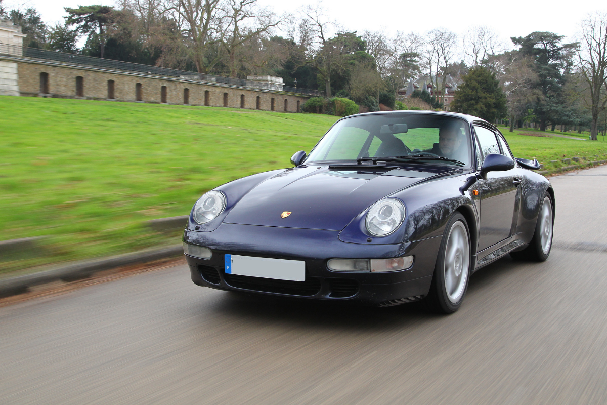 Porsche 993 turbo flat 6 mag 1