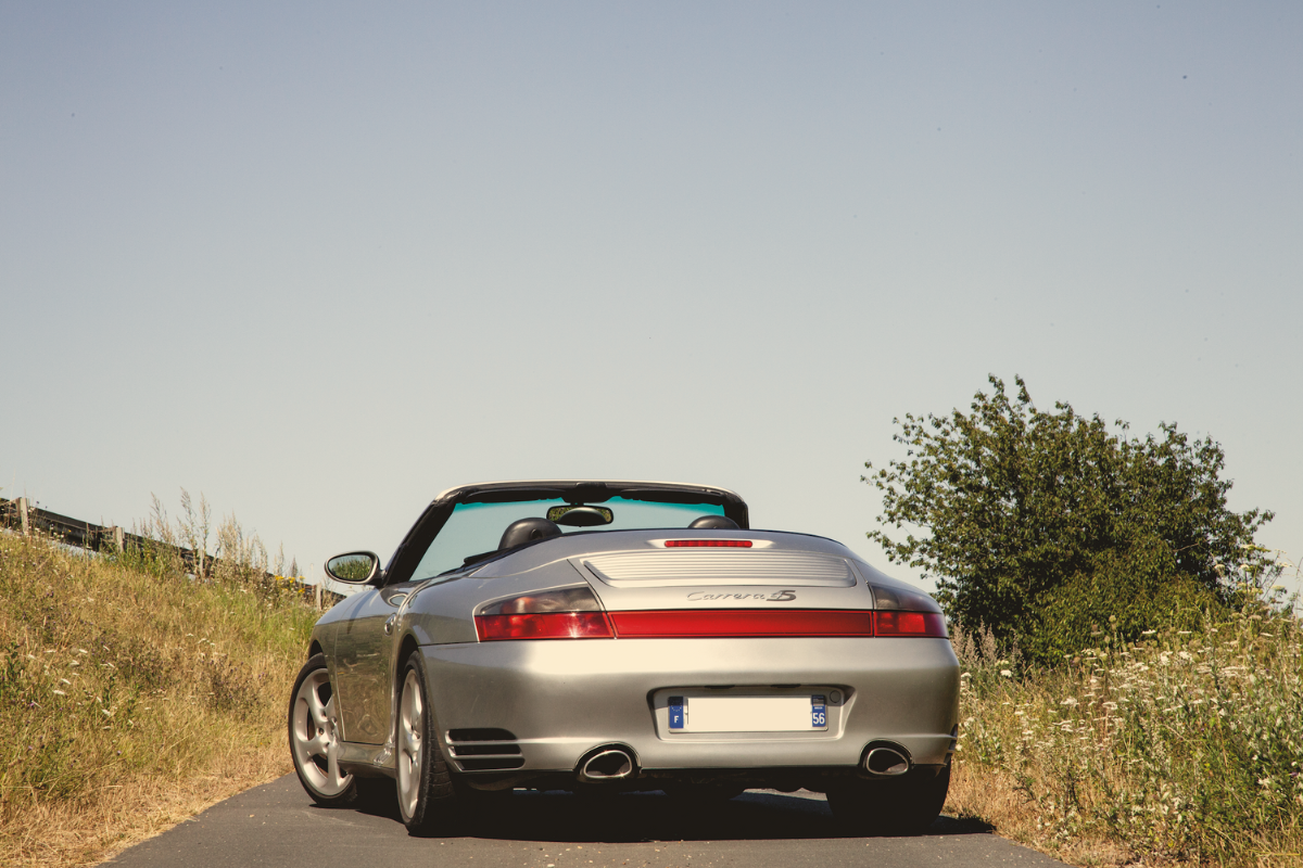 Porsche 996 carrera 4s cab flat 6png