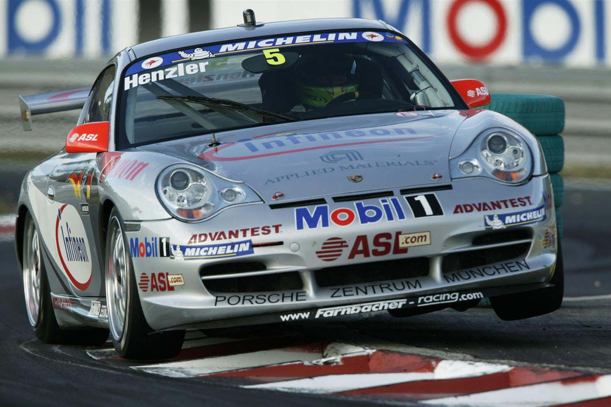 Porsche 996 cup flat 6 mag