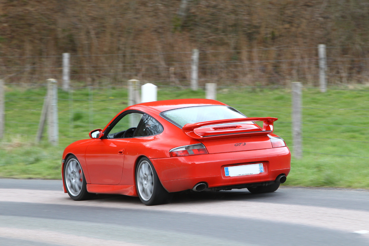 Porsche 996 gt3 phase 1 flat 6 magazine