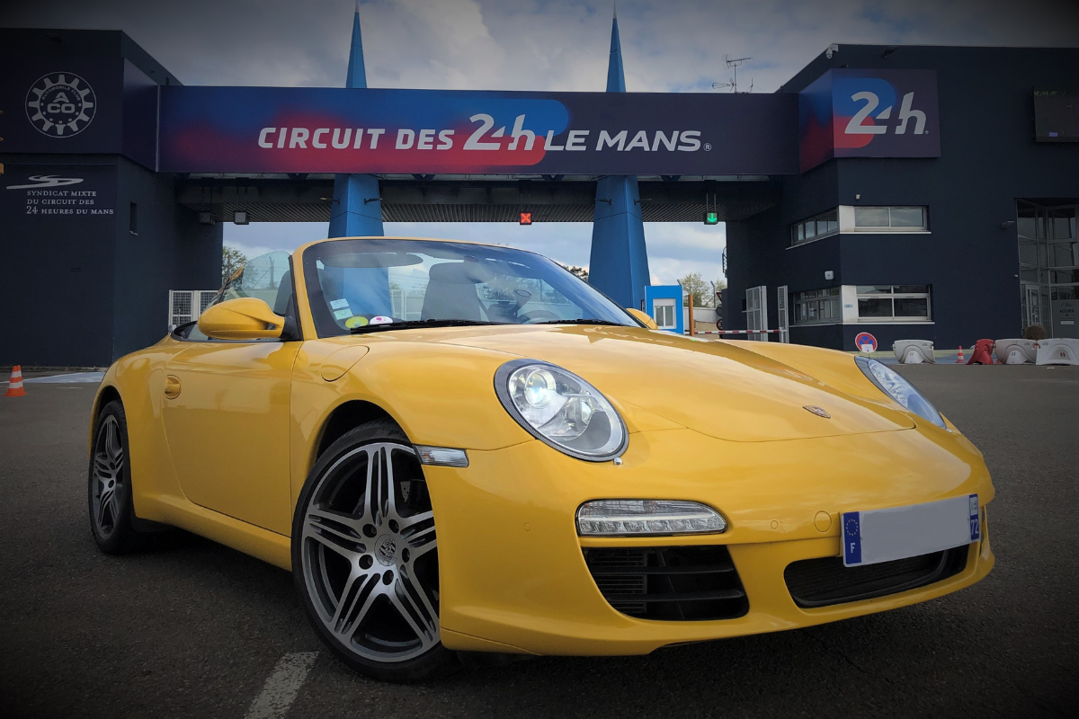 Porsche 997 cabriolet flat 6 magazine