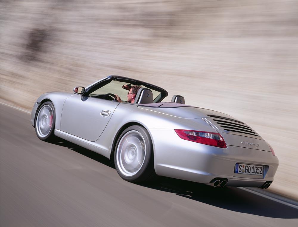 Porsche 997 cabriolet gris arriere