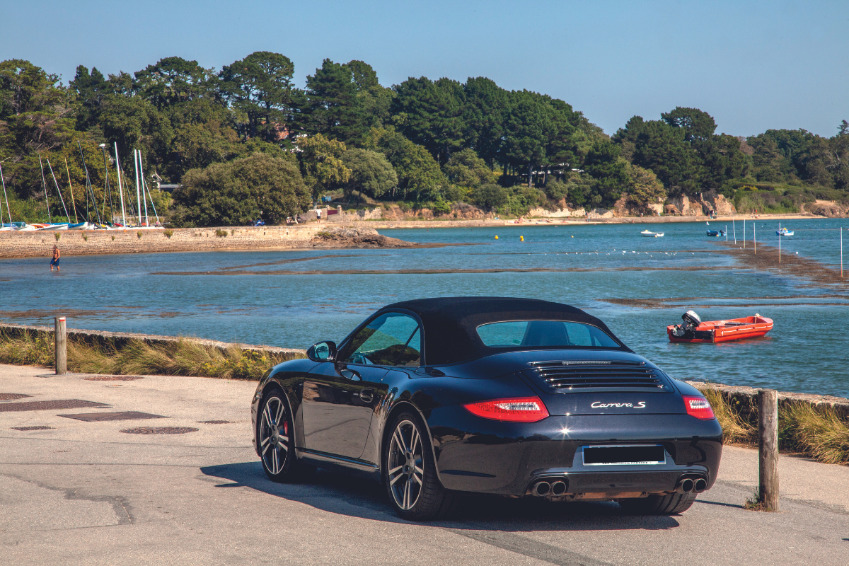 Porsche 997 carrera 2 cab flat 6