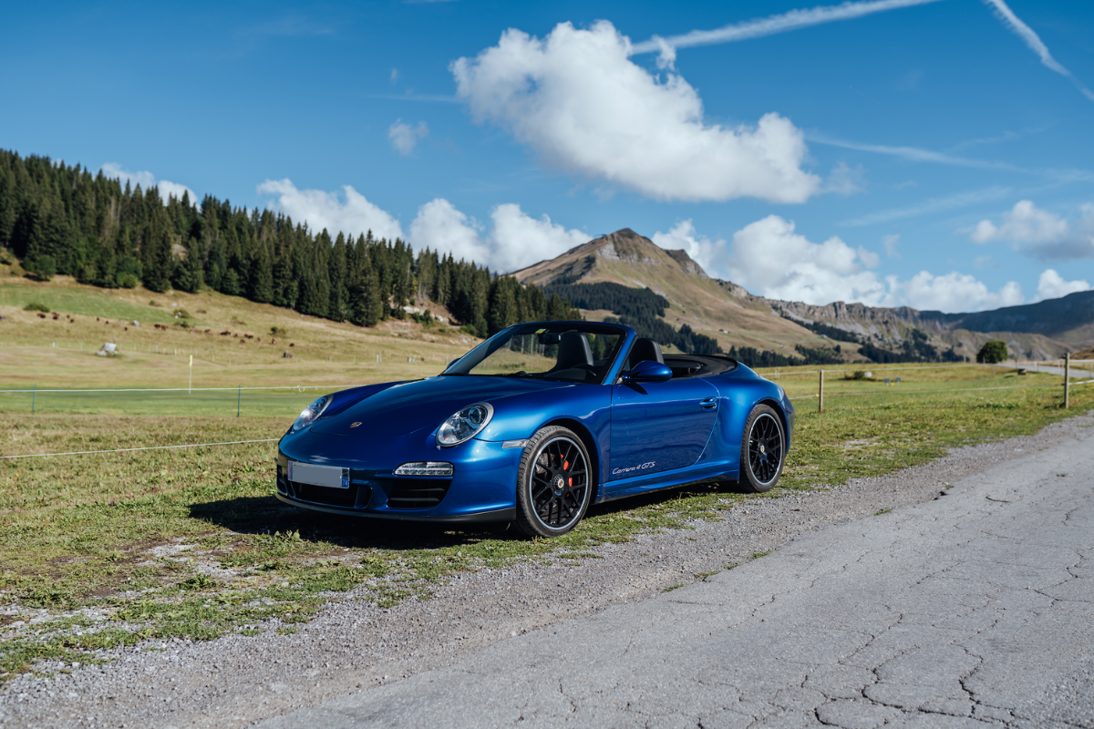 Porsche 997 carrera 4 gts cab flat 6 mag