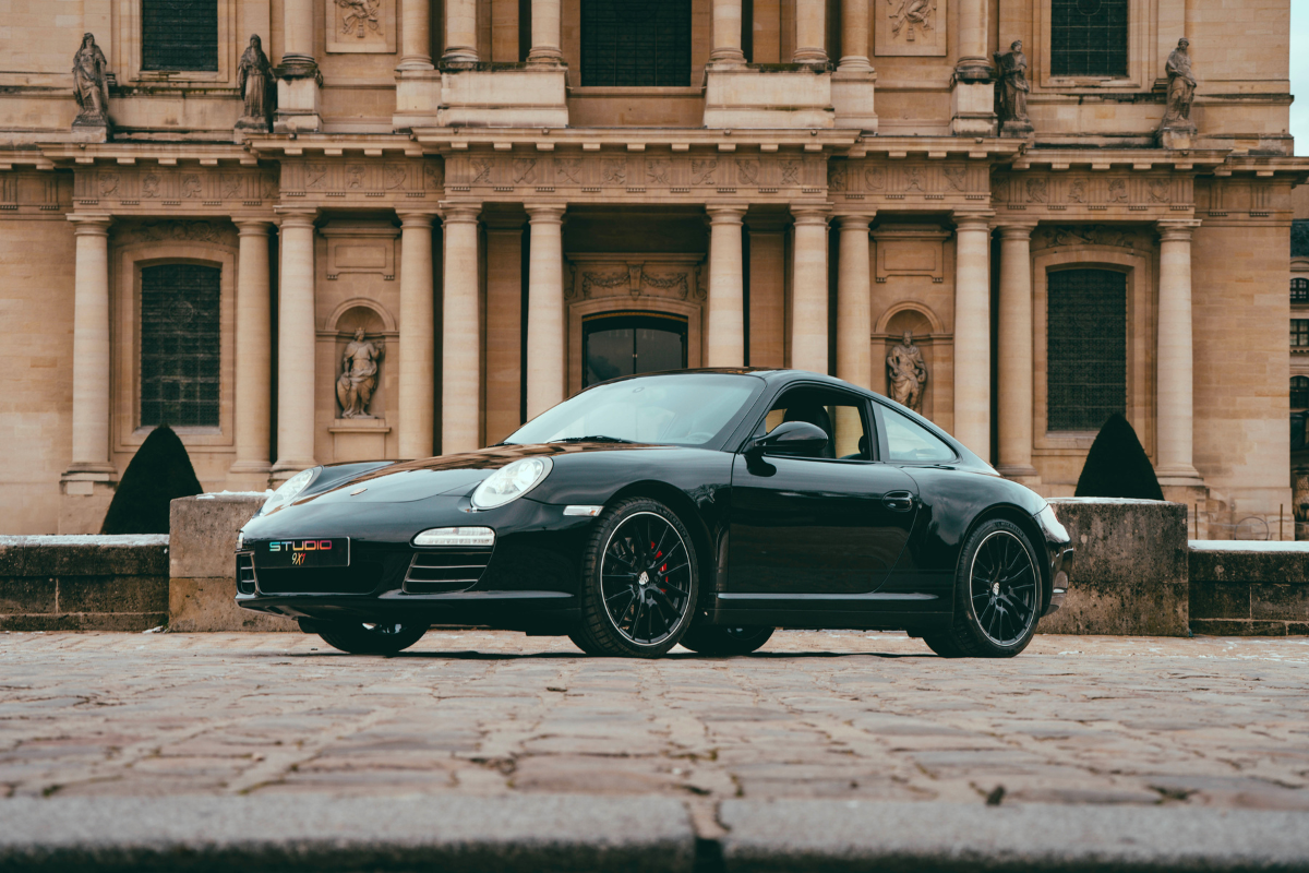 Porsche 997 carrera 4s flat 6 magazine