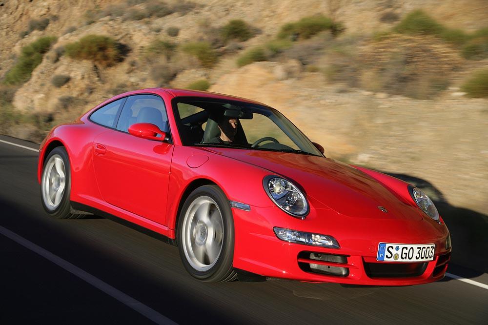 Porsche 997 rouge avant