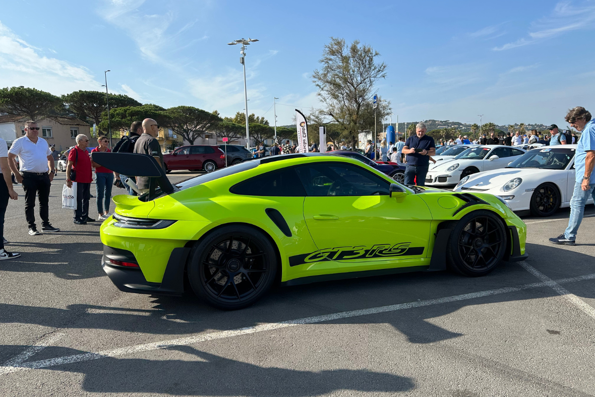 Porsche acid green