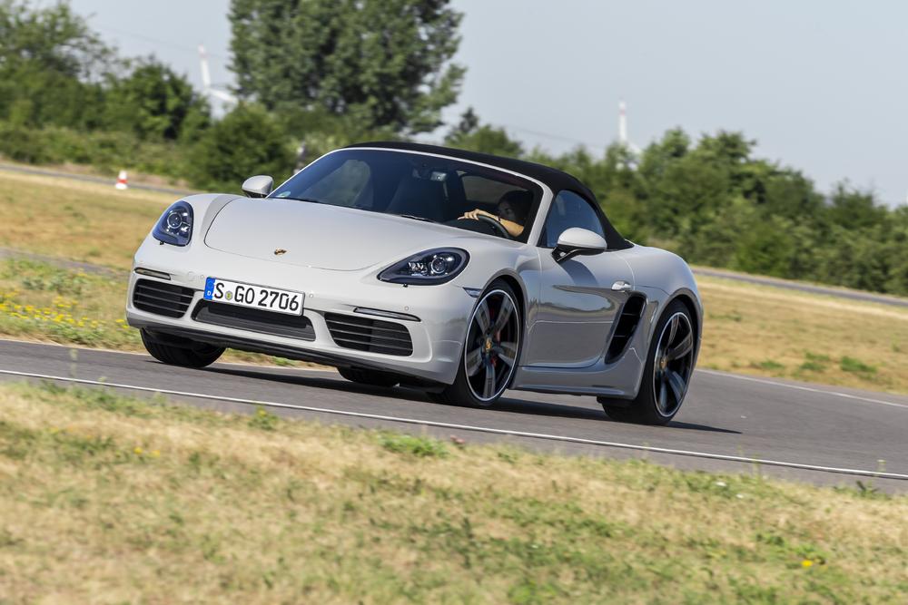 Porsche boxster s 718