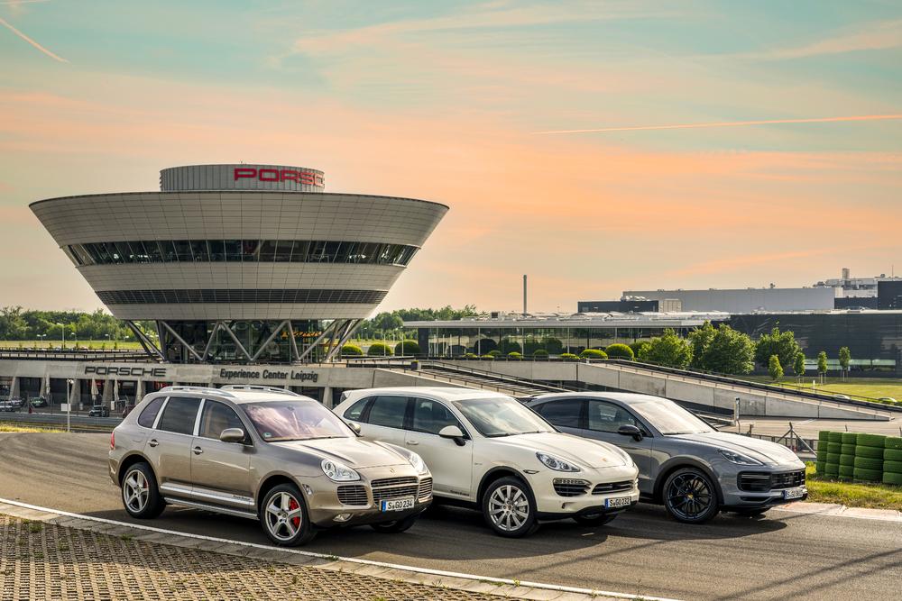 Porsche cayenne 20 ans flat 6 mag