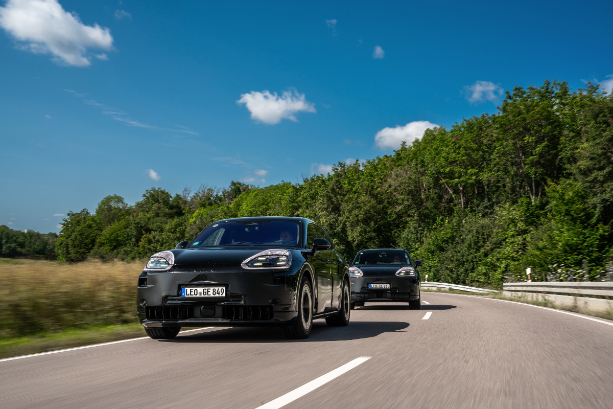 Porsche cayenne electrique 1