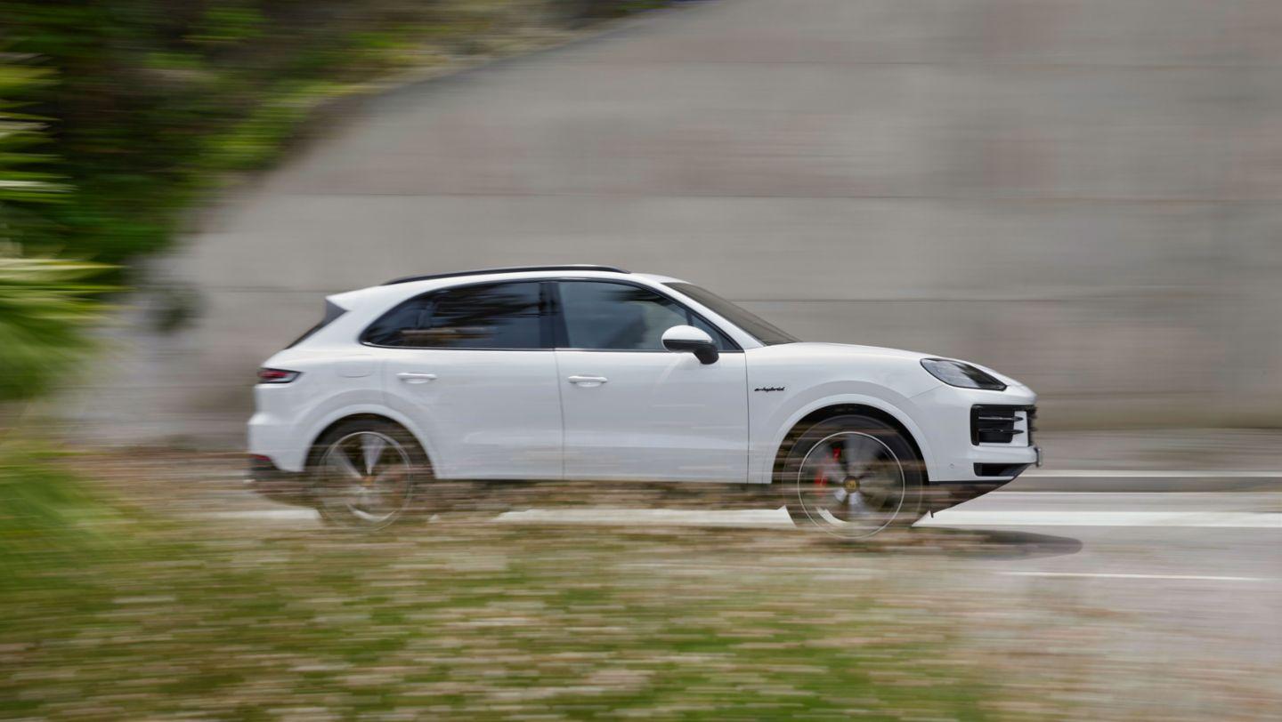 Porsche cayenne s e hybrid 2023